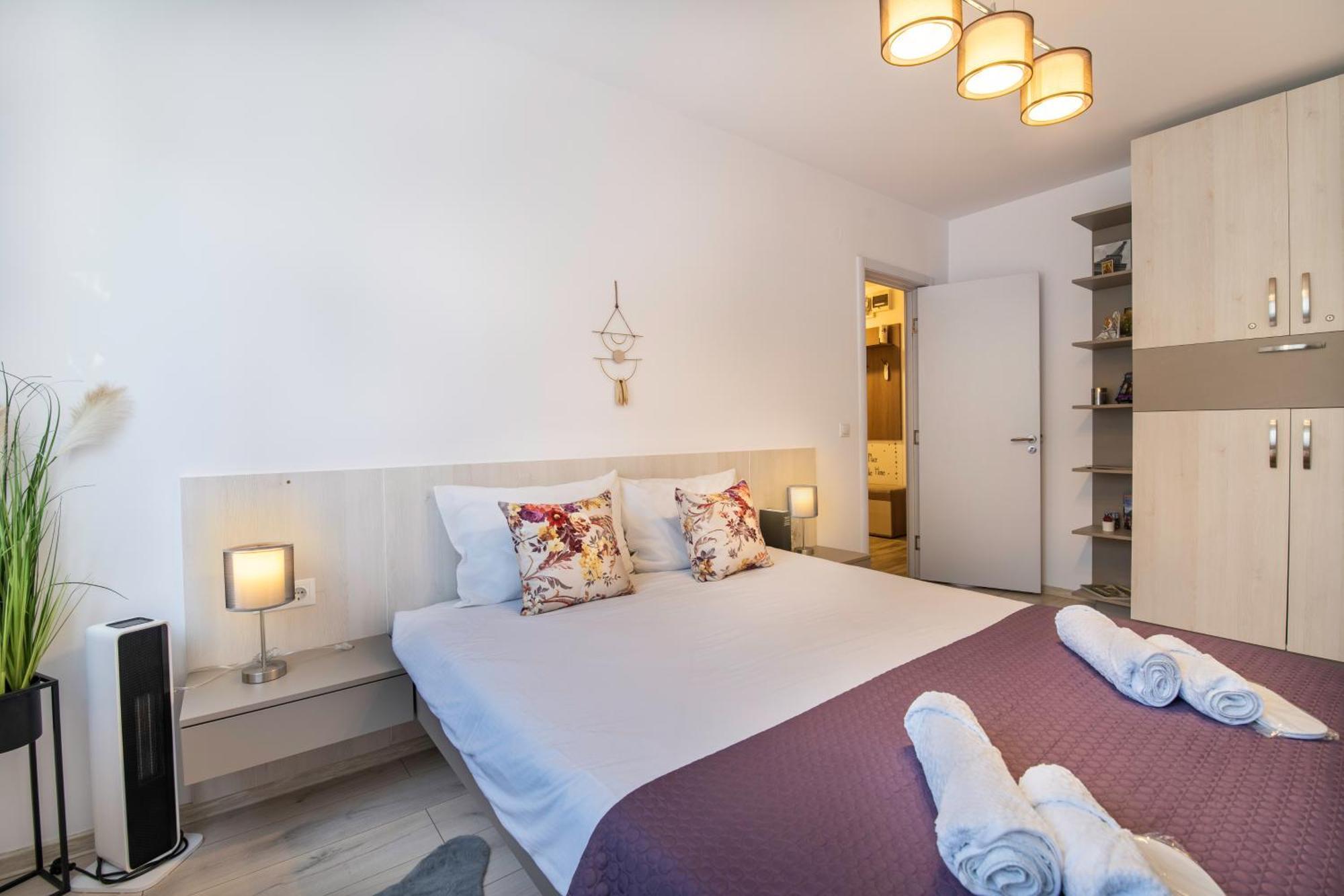 Springhome - Cozy Apartment With Balcony & Parking บราชอฟ ภายนอก รูปภาพ