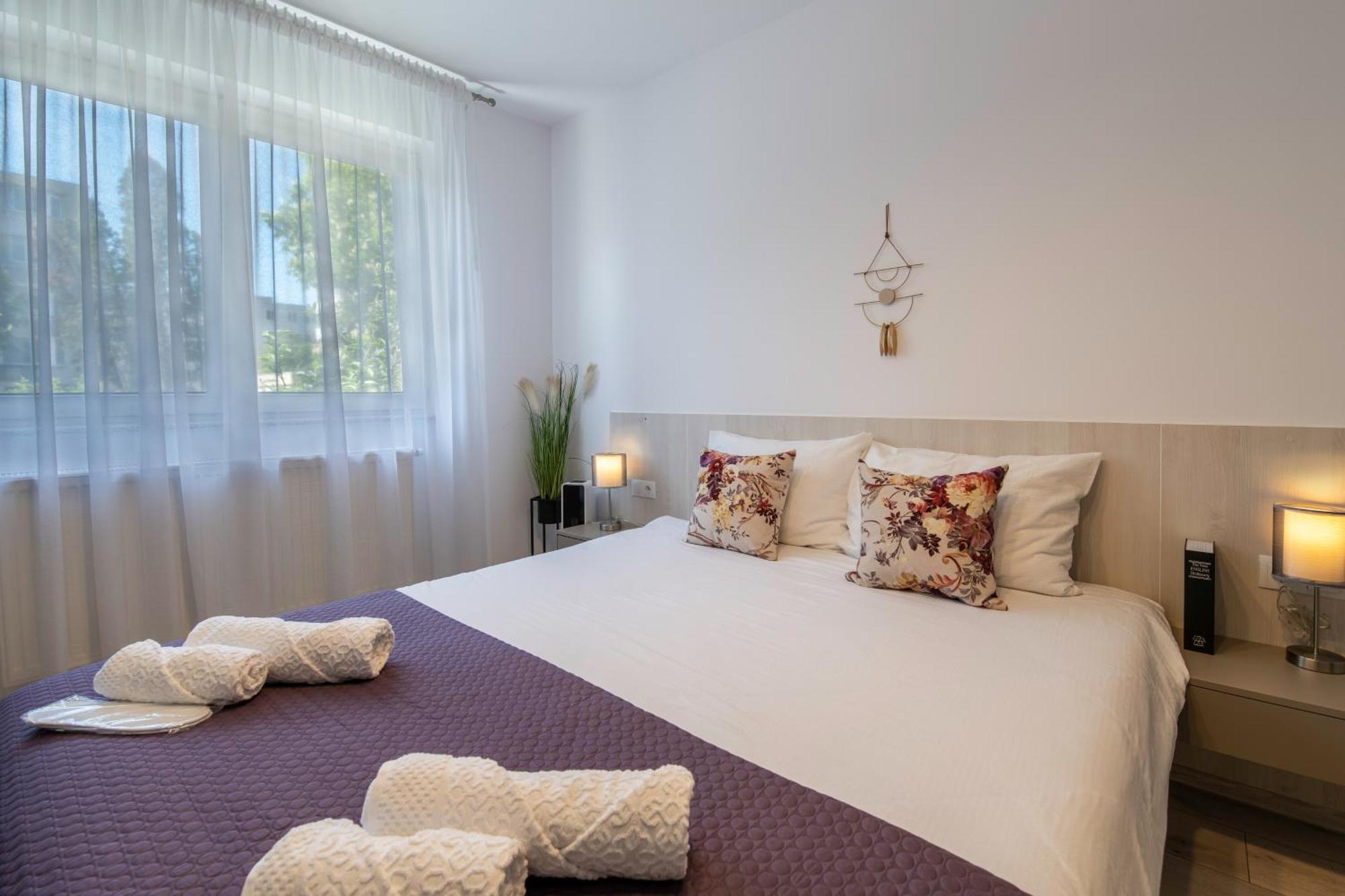 Springhome - Cozy Apartment With Balcony & Parking บราชอฟ ภายนอก รูปภาพ